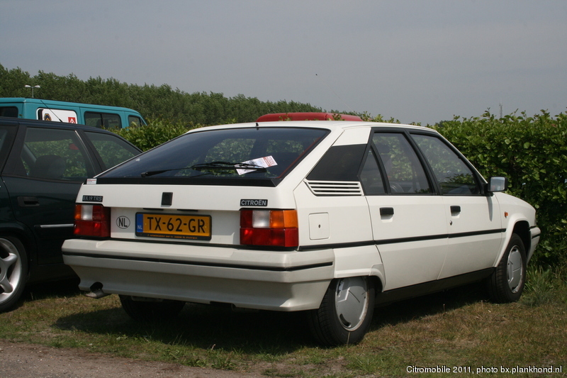 Modeljaar 1989 BX 19 TRS Automatic, Blanc Meije, datum eerste toelating 30 december 1988.