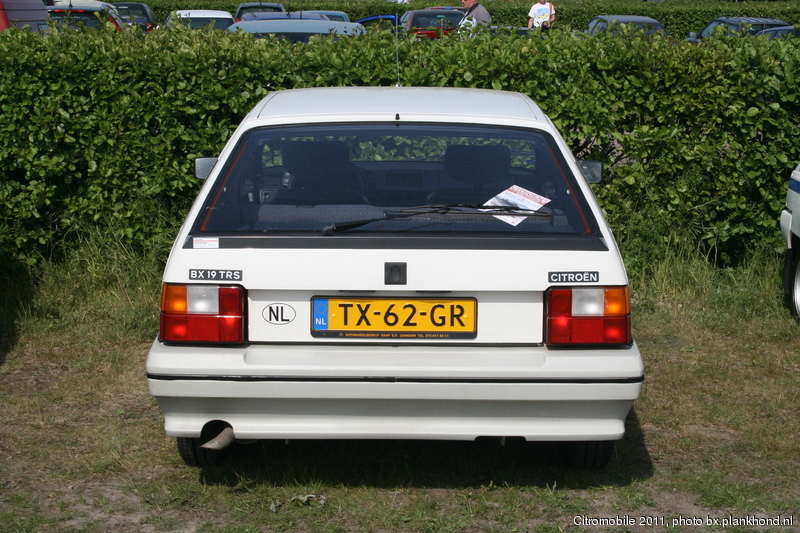 Modeljaar 1989 BX 19 TRS Automatic, Blanc Meije, datum eerste toelating 30 december 1988.
